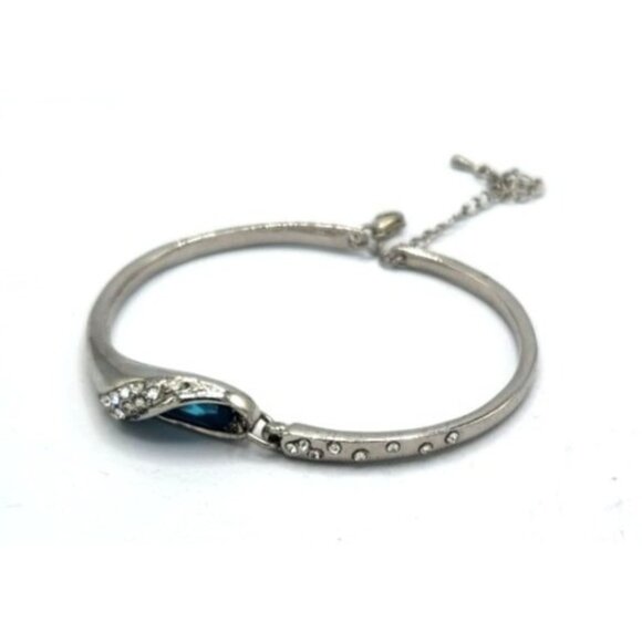 Austrian Crystal Bracelet, Blue Stone With Crystal Accents - Picture 2 of 3